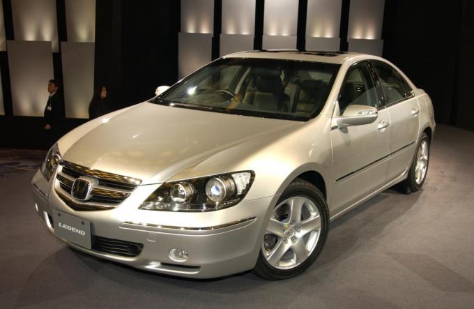 新車時の10分の1 激安でも高級感満点の国産中古車3選 自動車情報 ニュース Web Cartop 新車時の10分の1 激安でも高級感満点の国産中古車3選 自動車情報 ニュース Web Cartop