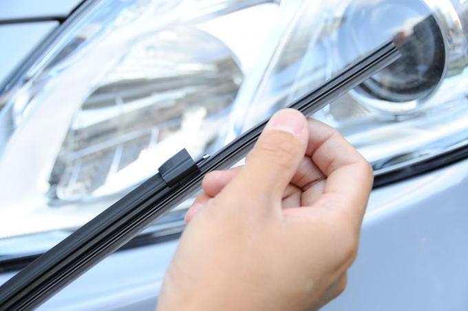 簡単なのにやらない人多し ワイパーの点検と交換方法とは 自動車情報 ニュース Web Cartop