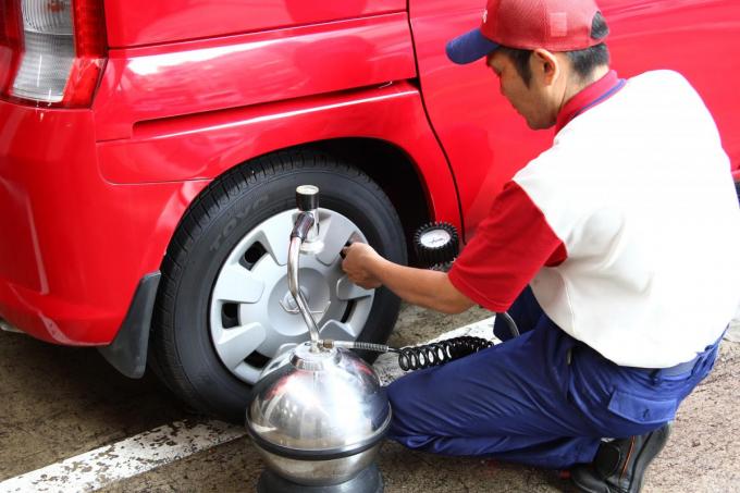 タイヤのトラブル パンク と バースト 何が違う 自動車情報 ニュース Web Cartop