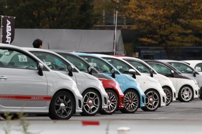 まる1日サソリ漬け アバルトだらけのイベントが開催 自動車情報 ニュース Web Cartop