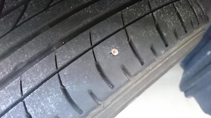 最近のクルマがスペアタイヤを積まない理由とは 自動車情報 ニュース Web Cartop 最近のクルマがスペアタイヤを積まない理由とは 自動車情報 ニュース Web Cartop