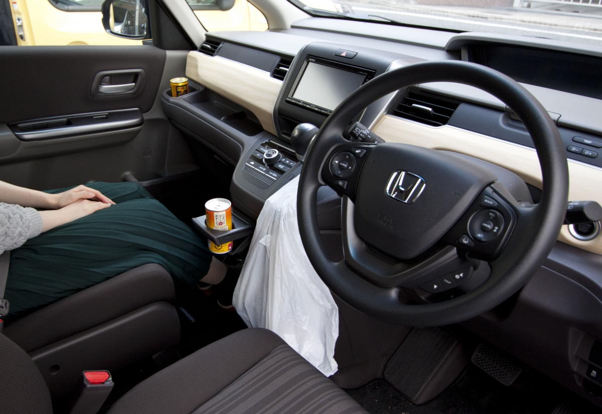 見落としがちな車内の汚れ 健康のためにも掃除が必須なポイント4つ 自動車情報 ニュース Web Cartop 見落としがちな車内の汚れ 健康のためにも掃除が必須なポイント4つ 自動車情報 ニュース Web Cartop