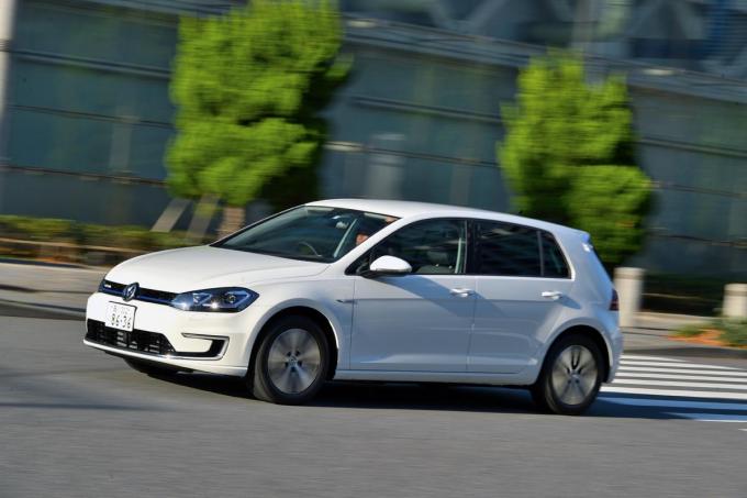 【試乗】VWの新たな電気自動車「eゴルフ」は日産リーフと真っ向勝負