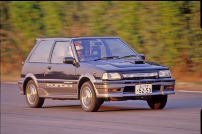 歴史に残る自動車名キャッチコピー15選 自動車情報 ニュース Web Cartop 歴史に残る自動車名キャッチコピー15選 自動車情報 ニュース Web Cartop
