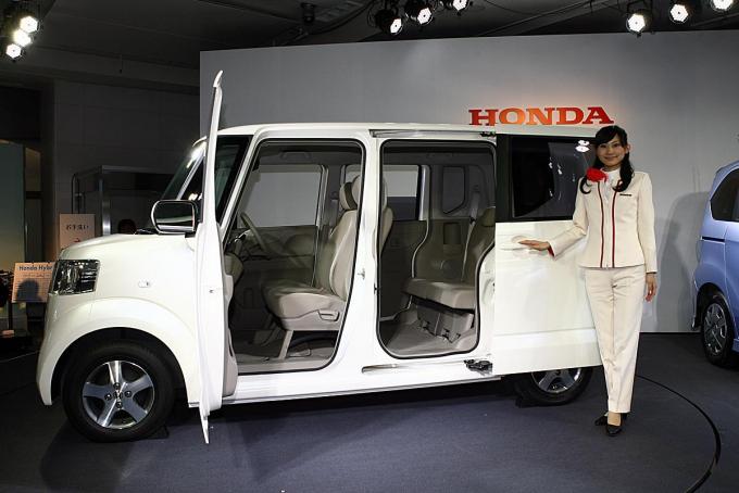 初代の踏襲はダメ 広いだけじゃダメ 新型ホンダn Boxのデザインチームが挑んだ難題 自動車情報 ニュース Web Cartop