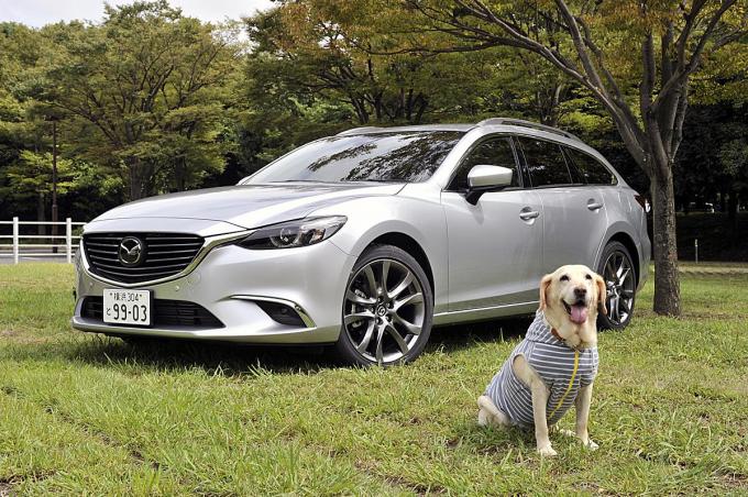 子どもや愛犬の「クルマ酔い」を解消できるチューニングアイテムとは?