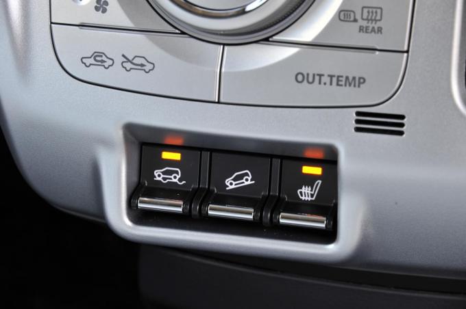 雪道に強いだけじゃダメ スキー スノボにおすすめな国産車3選 自動車情報 ニュース Web Cartop