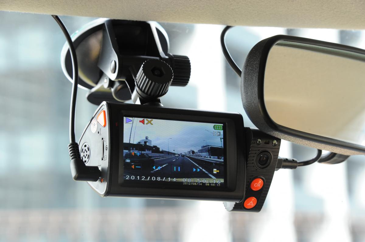 ドライブレコーダーの取り付け位置に注意 場合によっては違反になることも 自動車情報 ニュース Web Cartop