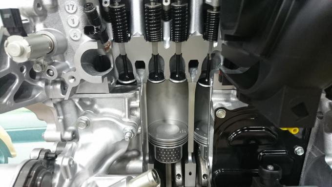 同じ排気量のエンジンでもクルマによってレッドゾーンが異なるのはなぜ 自動車情報 ニュース Web Cartop