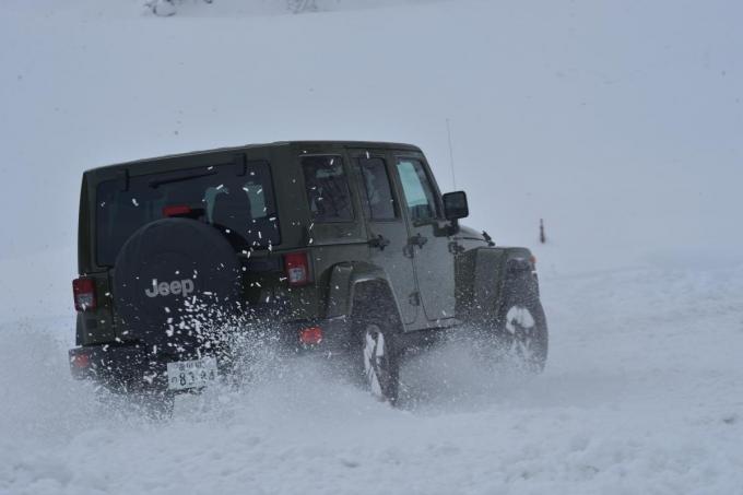 雪道でfr車が危険と言われる理由とは 自動車情報 ニュース Web Cartop