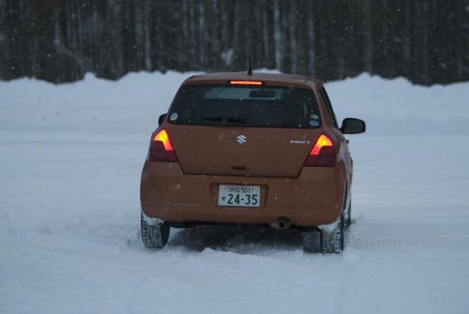 雪道でfr車が危険と言われる理由とは 自動車情報 ニュース Web Cartop