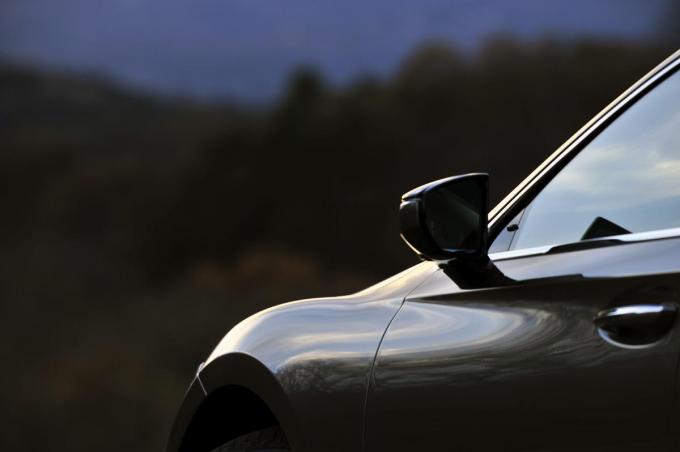 試乗 まるでスポーツモデルのような身のこなし 新型レクサスlsは運転の楽しさ抜群 自動車情報 ニュース Web Cartop 試乗 まるでスポーツモデルのような身のこなし 新型レクサスlsは運転の楽しさ抜群 自動車情報 ニュース Web Cartop