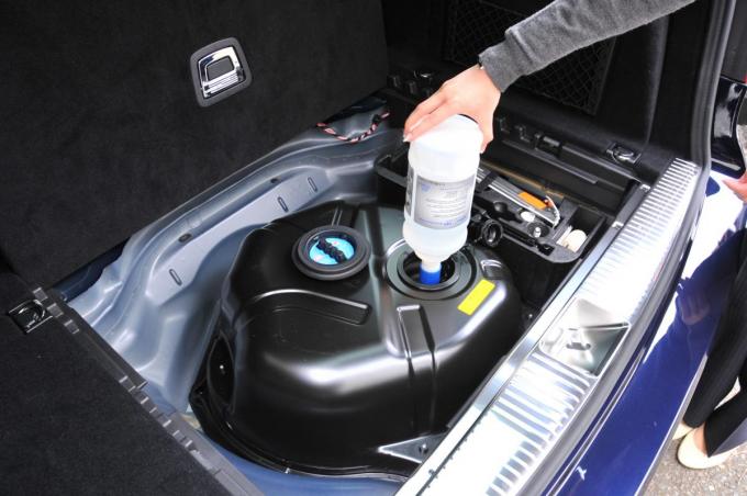 空になるとエンジンが始動しないことも ディーゼル車で使用する 尿素 の意味と役割とは 自動車情報 ニュース Web Cartop 空になるとエンジンが始動しないことも ディーゼル車で使用する 尿素 の意味と役割とは 自動車情報 ニュース Web Cartop