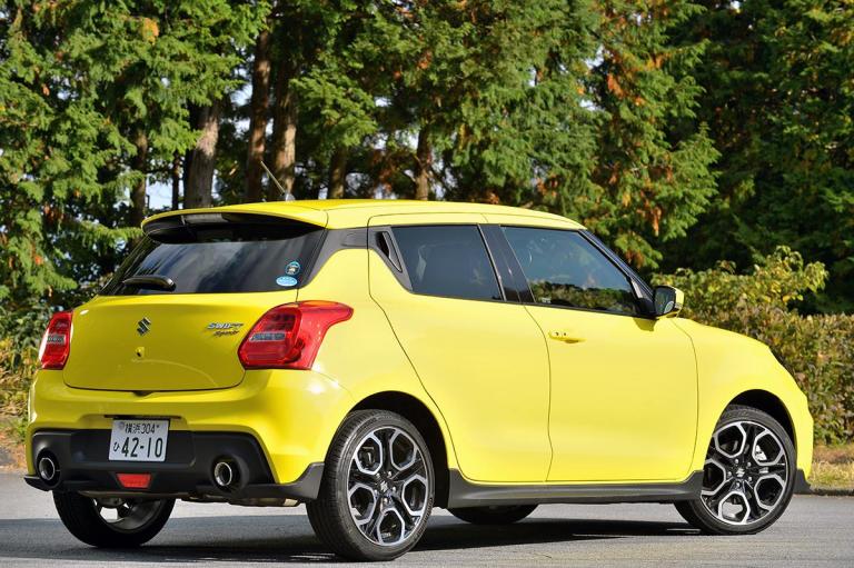 【画像ギャラリー】ついにターボ化のスズキ・スイフトスポーツ！ 納車待ちの新型とNAエンジンの旧型中古はどっちが買い