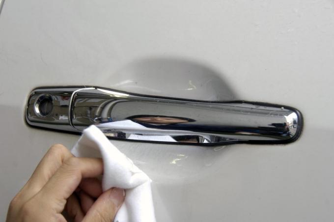 車は小傷なら自分で修理可能 直せるor直せないの境目とは 自動車情報 ニュース Web Cartop 車は小傷なら自分で修理可能 直せるor直せないの境目とは 自動車情報 ニュース Web Cartop