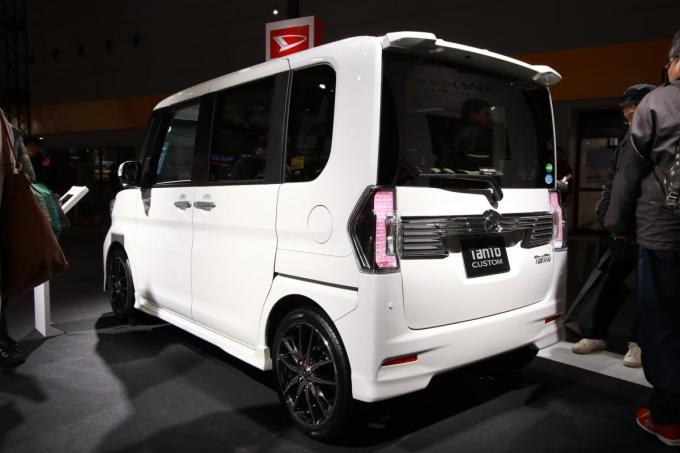画像ギャラリー 大阪オートメッセ ミライース スポルザも市販化予定 ダイハツブース小洒落たクルマに注目 画像26 自動車情報 ニュース Web Cartop 画像ギャラリー 大阪オートメッセ ミライース スポルザも市販化予定 ダイハツブース小洒落たクルマに注目 画像26 自動車情報 ニュース Web Cartop