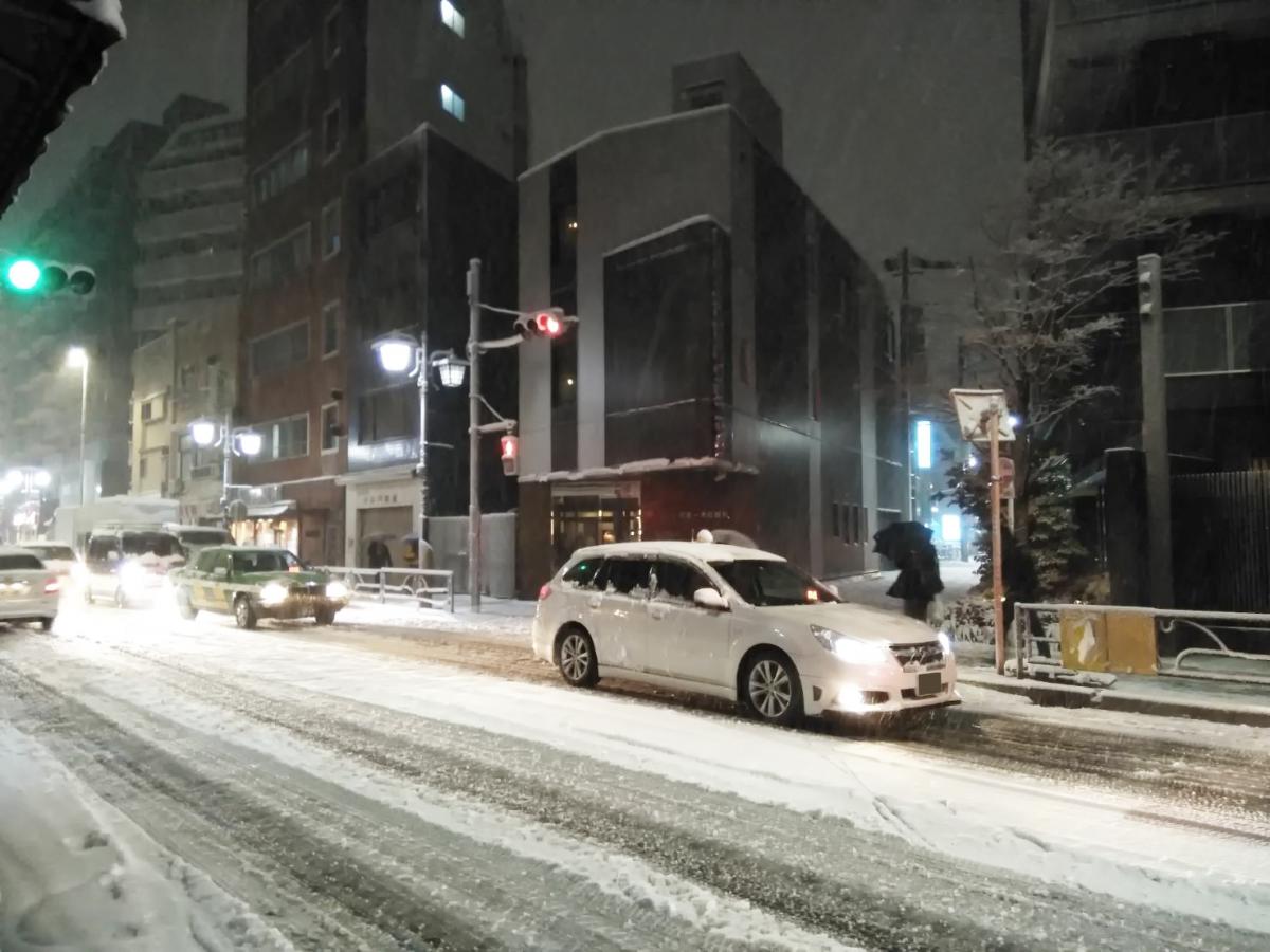 雪道のノーマルタイヤ 〜 画像1