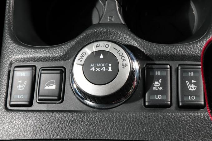 試乗 日産エクストレイルは本当にタフギアか サーフィンの足で使って本気でチェック 自動車情報 ニュース Web Cartop