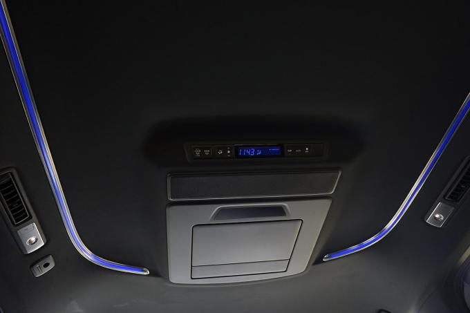 高級セダンの人気は高級ミニバンに奪われた 移動空間としてどちらが快適なのか 自動車情報 ニュース Web Cartop