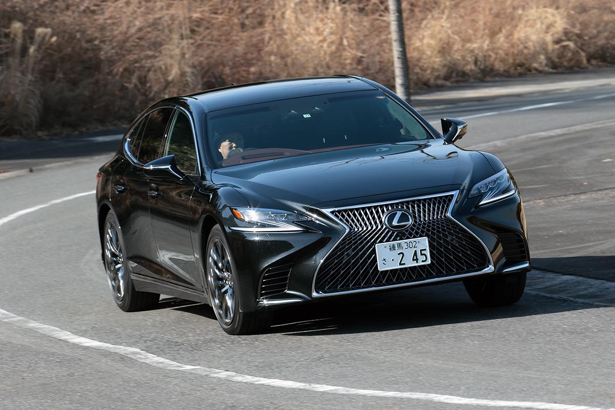 高級ミニバン Vs 高級セダン 後席で移動するならどちらが快適か 写真 Goo 自動車