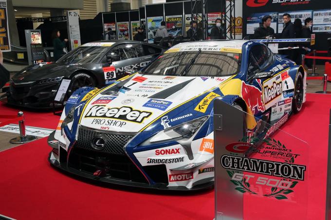 迫力のエンジンサウンドが響き渡る スーパーgtがチャンピオンマシンを展示 大阪オートメッセ18 自動車情報 ニュース Web Cartop