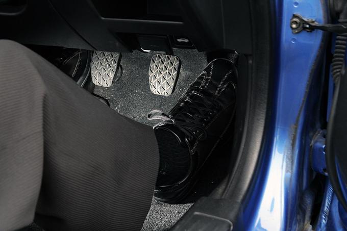 素早く加速したほうが効率がいい ふんわりアクセルがエコじゃない現実世界 自動車情報 ニュース Web Cartop 素早く加速したほうが効率がいい ふんわりアクセルがエコじゃない現実世界 自動車情報 ニュース Web Cartop