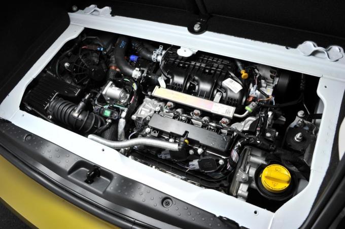 燃費なら日本車 の時代は終わった 国産車を脅かす好燃費の輸入車4選 自動車情報 ニュース Web Cartop 燃費なら日本車 の時代は終わった 国産車を脅かす好燃費の輸入車4選 自動車情報 ニュース Web Cartop