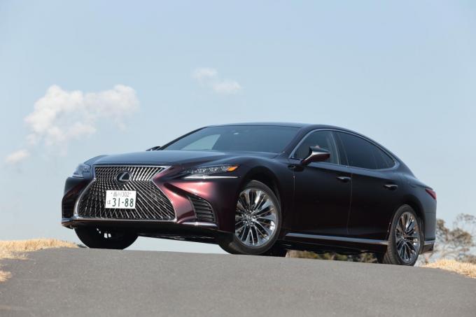 レクサスのラインアップ拡大でトヨタとの競合は起こるのか 自動車情報 ニュース Web Cartop