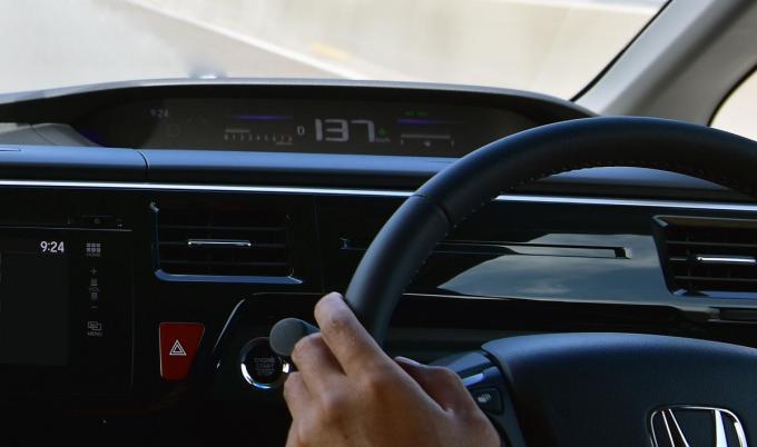 到底180km H出ないローパワーのクルマにも速度リミッターは付いているのか 自動車情報 ニュース Web Cartop