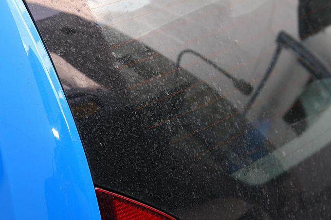 雨が降った直後にキレイな水をかけておけば洗車しなくても大丈夫か 自動車情報 ニュース Web Cartop