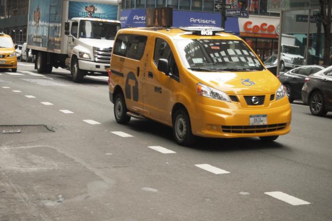 Nyタクシーは日産nv0独占供給のハズ がトヨタ勢が圧倒的に強い理由とは 自動車情報 ニュース Web Cartop Nyタクシーは日産nv0独占供給のハズ がトヨタ勢が圧倒的に強い理由とは 自動車情報 ニュース Web Cartop