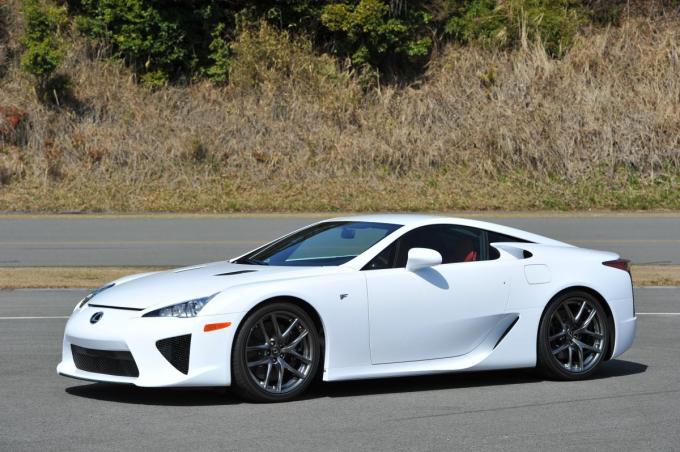 驚きのプライス 世間に衝撃を与える価格で登場した国産車7選 自動車情報 ニュース Web Cartop 驚きのプライス 世間に衝撃を与える価格で登場した国産車7選 自動車情報 ニュース Web Cartop