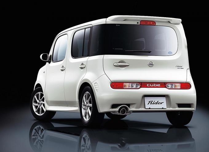 スポーティさを際立たせた日産キューブ ライダーが一部仕様変更 自動車情報 ニュース Web Cartop