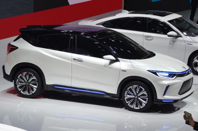 年内に発売 ホンダが中国市場にsuvタイプの電気自動車を投入 北京モーターショー18 自動車情報 ニュース Web Cartop 年内に発売 ホンダが中国市場にsuvタイプの電気自動車を投入 北京モーターショー18 自動車情報 ニュース Web Cartop