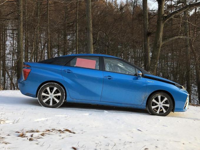 画像ギャラリー 燃料電池車のトヨタmiraiでスキーに行けるのか フェルディナンド ヤマグチが挑戦 画像1 自動車情報 ニュース Web Cartop