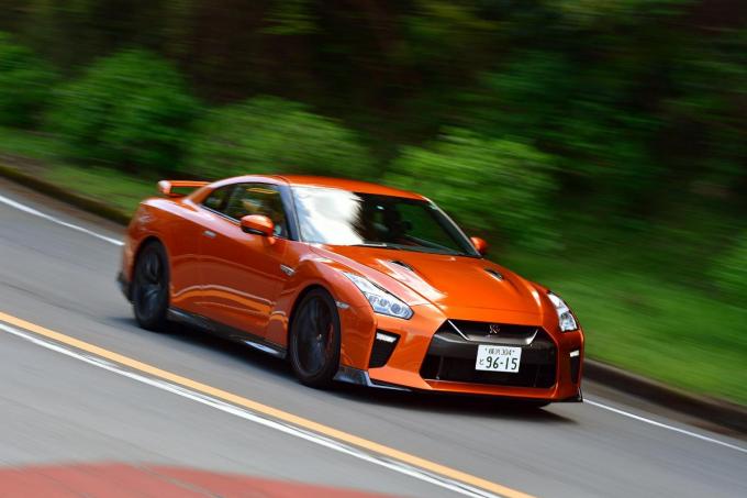 気がつけば日本車も高額に 1000万円オーバーの国産現行車7選とその中身 自動車情報 ニュース Web Cartop 2ページ目 気がつけば日本車も高額に 1000万円オーバーの国産現行車7選とその中身 自動車情報 ニュース Web Cartop 2ページ目