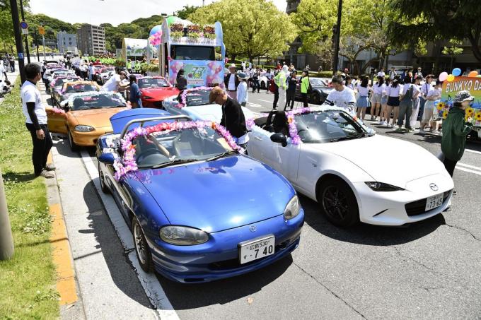 スポーツカーにモデルチェンジは不要 86とロードスターの開発責任者の本音 自動車情報 ニュース Web Cartop スポーツカーにモデルチェンジは不要 86とロードスターの開発責任者の本音 自動車情報 ニュース Web Cartop