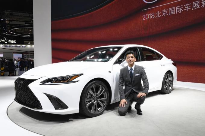 Ffとは思えぬ走りが自慢 レクサスesのチーフエンジニアに北京でインタビュー 動画あり 自動車情報 ニュース Web Cartop