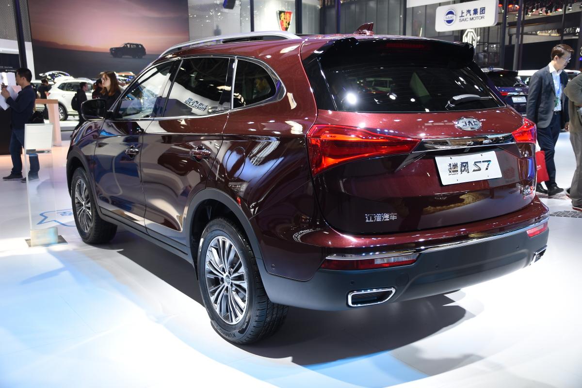 パクリは健在 日本人が手がけた中国車jac 瑞風s7 が登場 自動車情報 ニュース Web Cartop パクリは健在 日本人が手がけた中国車jac 瑞風s7 が登場 自動車情報 ニュース Web Cartop