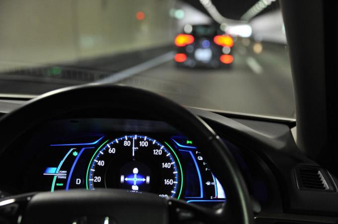 日本では最高でも110km H制限なのに速度リミッターが180km Hの理由とは 自動車情報 ニュース Web Cartop
