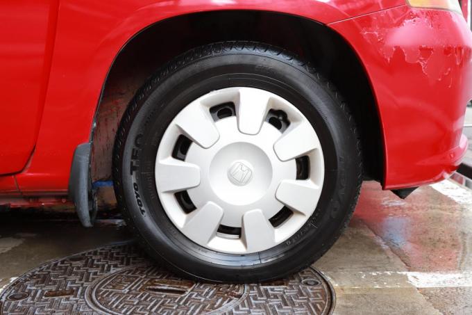結構多いタイヤの茶色い変色 単なる汚れではないその理由とは 自動車情報 ニュース Web Cartop