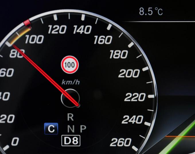 燃費と移動時間を考えると高速道路は何km Hで走ると効率がいいのか 自動車情報 ニュース Web Cartop 燃費と移動時間を考えると高速道路は何km Hで走ると効率がいいのか 自動車情報 ニュース Web Cartop