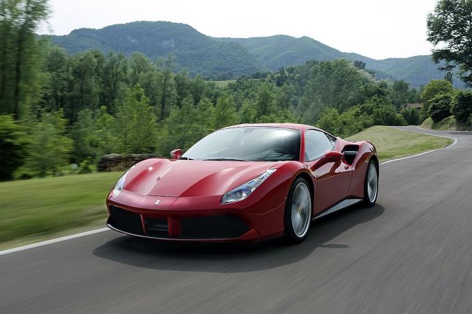 高性能スポーツ車の代名詞 ポルシェ はなぜスーパーカーと呼ばれないのか 自動車情報 ニュース Web Cartop 高性能スポーツ車の代名詞 ポルシェ はなぜスーパーカーと呼ばれないのか 自動車情報 ニュース Web Cartop