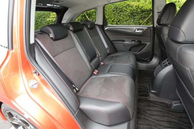 いま注目すべきはプチバン 狭い３列目シートを潔く排除したオススメ車３選 自動車情報 ニュース Web Cartop