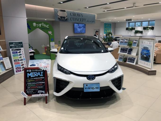 トヨタmiraiがアクア並の激安で乗れるのにトヨタが積極的に推さない複雑な事情 自動車情報 ニュース Web Cartop トヨタmiraiがアクア並の激安で乗れるのにトヨタが積極的に推さない複雑な事情 自動車情報 ニュース Web Cartop