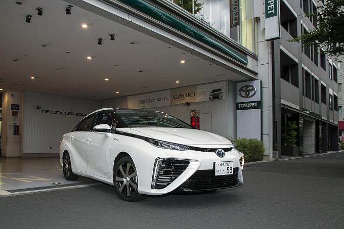 納車とは単なる儀式じゃない 新車購入で納車されたときに行うべきこととは 自動車情報 ニュース Web Cartop 納車とは単なる儀式じゃない 新車購入で納車されたときに行うべきこととは 自動車情報 ニュース Web Cartop