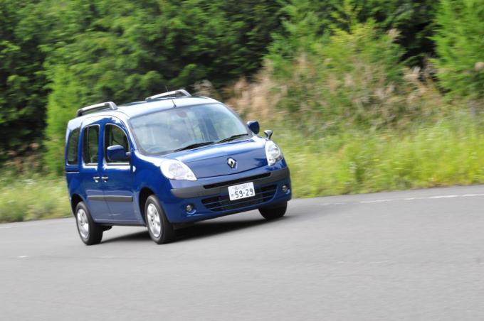 周年限定車は日本が影響を与えた ルノー カングーが年間も世界で愛され続けるワケ 自動車情報 ニュース Web Cartop 2ページ目 周年限定車は日本が影響を与えた ルノー カングーが年間も世界で愛され続けるワケ 自動車情報 ニュース Web Cartop 2ページ目