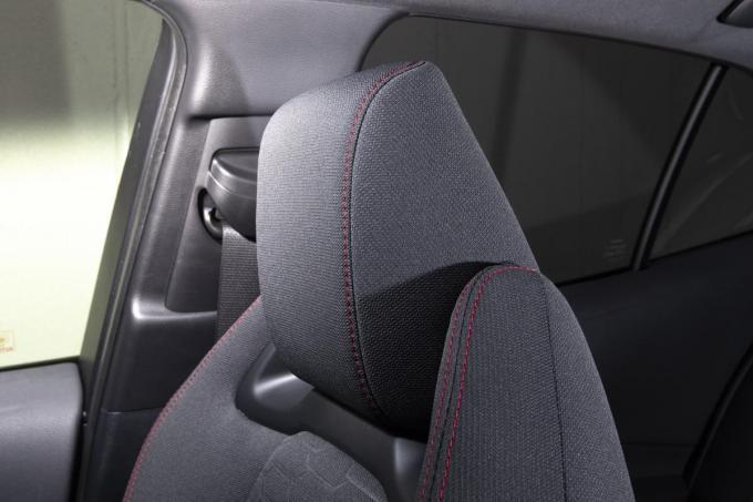 甘く見ている人多数 ヘッドレストの調整が生死をわける可能性 自動車情報 ニュース Web Cartop 甘く見ている人多数 ヘッドレストの調整が生死をわける可能性 自動車情報 ニュース Web Cartop