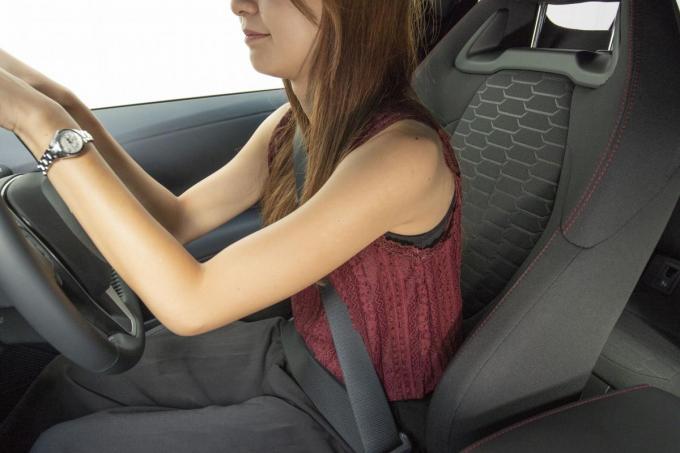 いつまでも運転で緊張する人が憶えておくべきこと８つ 自動車情報 ニュース Web Cartop