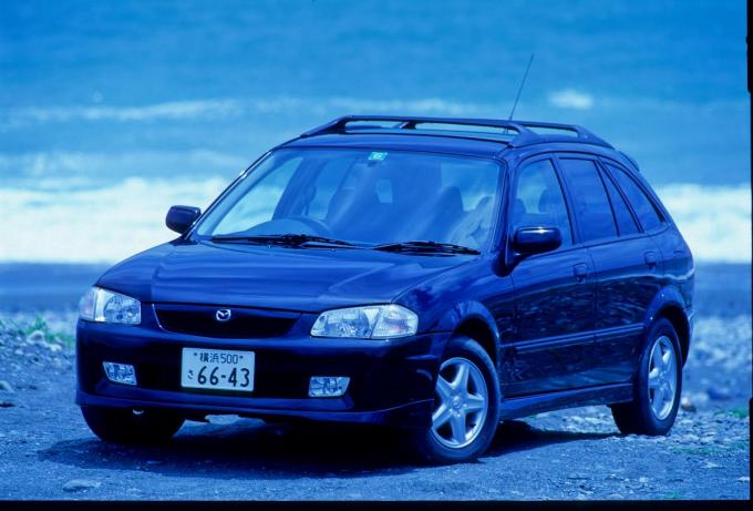 一時代を築いたマツダ ファミリア 初代から9代目まで激動の歴史を追う 自動車情報 ニュース Web Cartop